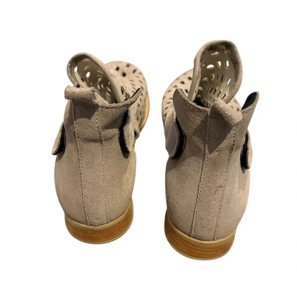 Musse & Cloud Calia Suede-Leather Bootie Stylish Tan Women's Sandals Shoes